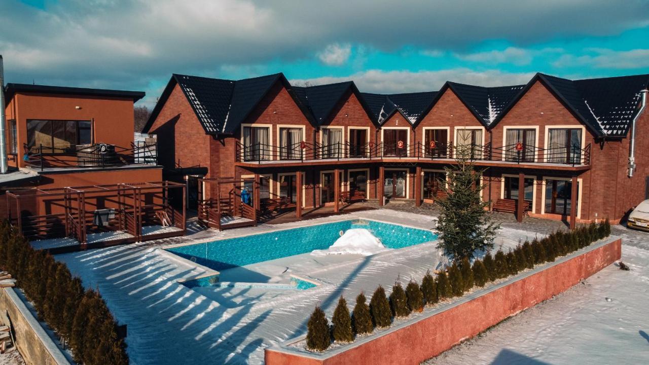 Hotel Four Seasons In Carpathians Myhowe Exterior foto